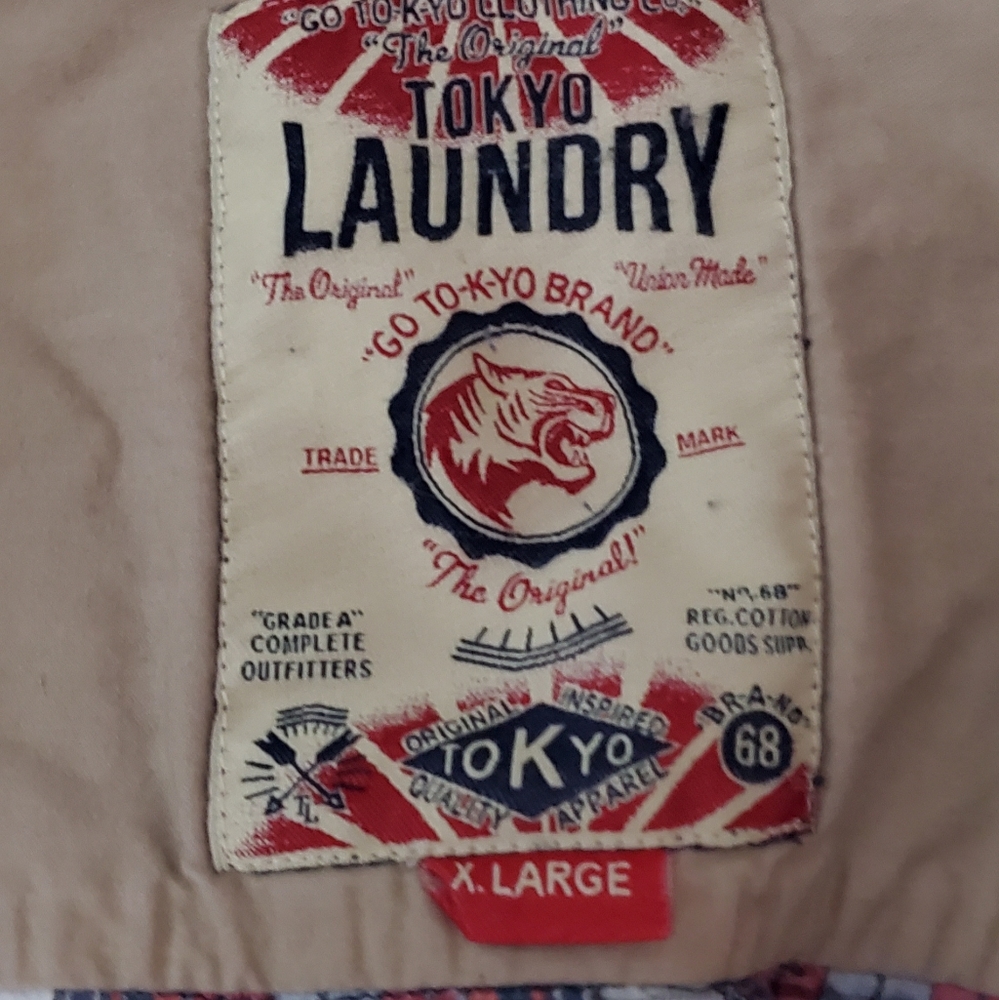 Tokyo Laundry Button Tee - Picture 3 of 3